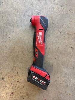 Milwaukee M18 Fuel Oscillating Multi-Tool with Battery Included