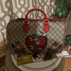 Gucci  GG Supreme Kingsnake Boston Bag