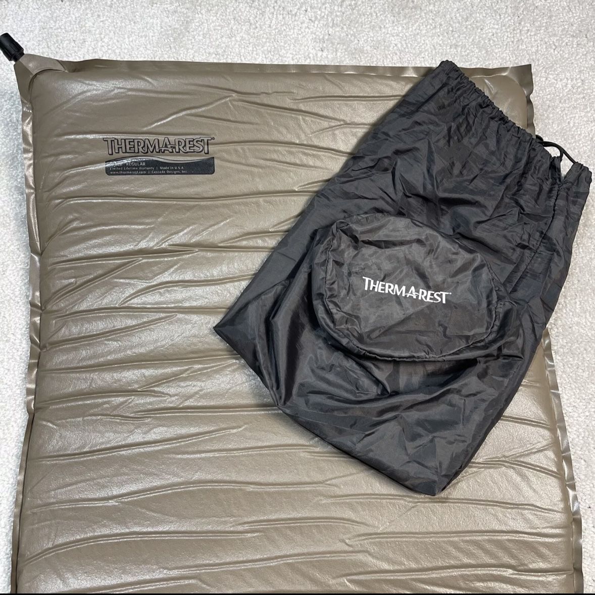 THERM A REST Hiker Regular Self Inflating Sleeping Pad