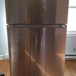 Samsung Refrigerator 21 cu ft