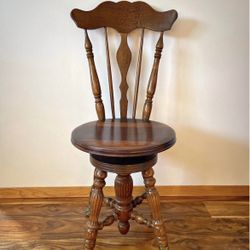 Victorian-style piano stool