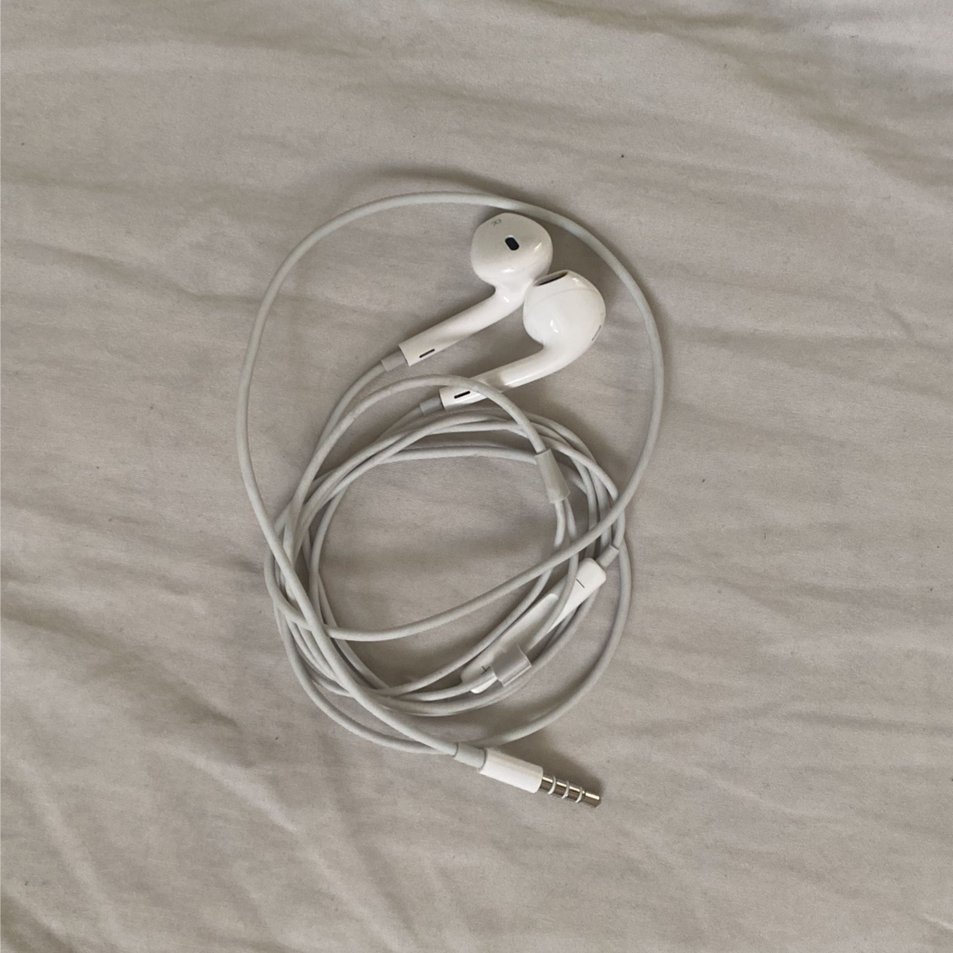 Wired Apple headphones