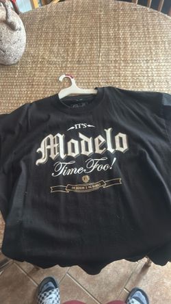 Modelo Shirt