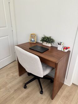 West Elm Anton Mini Desk (36”)