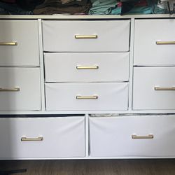 Selling dresser