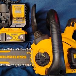 DeWalt 20V 12in. Brushless Chainsaw Kit (Battery And Charger Included) 