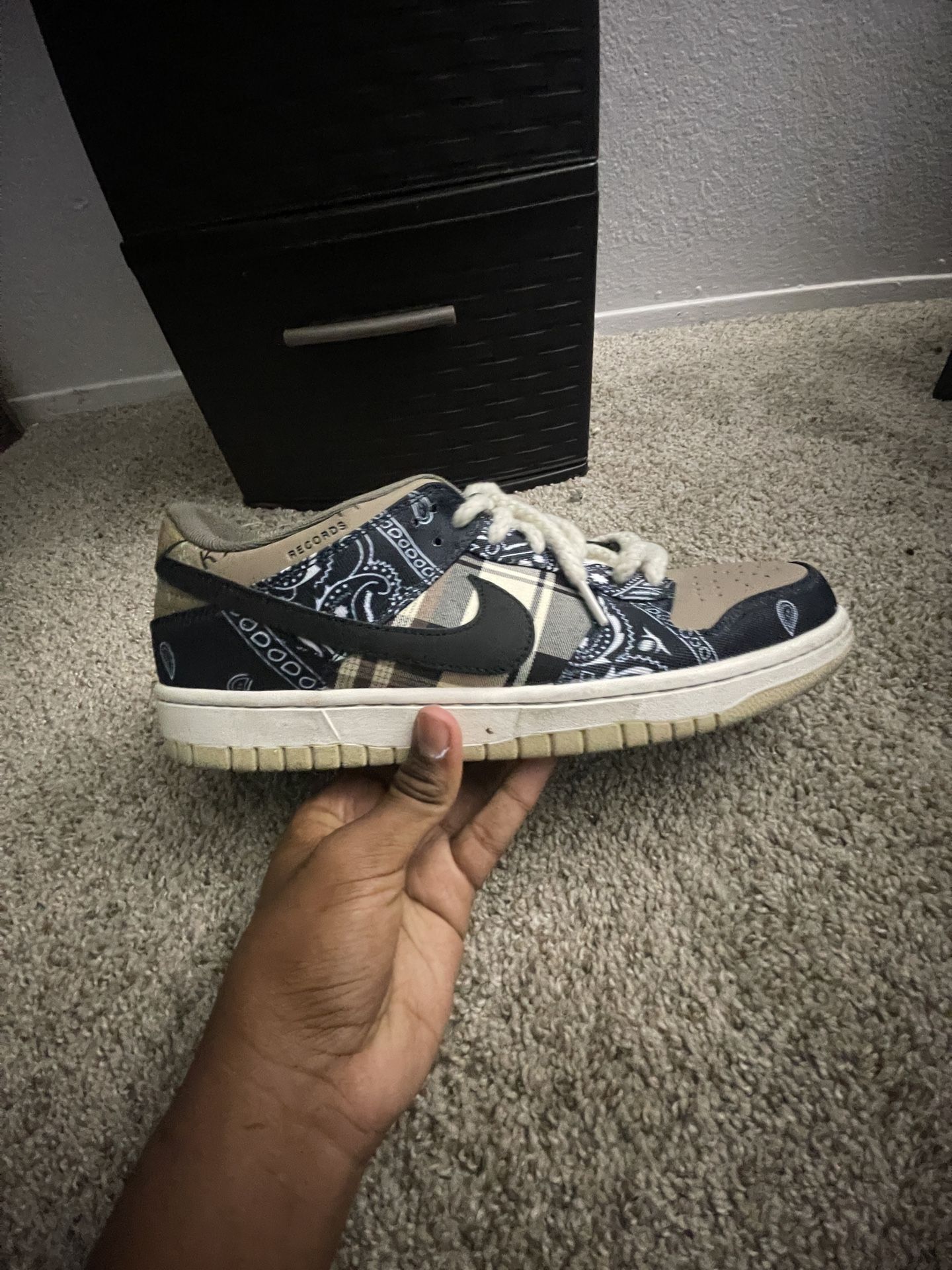 Travis Scott Nike Sb Dunks 