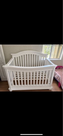 Baby crib