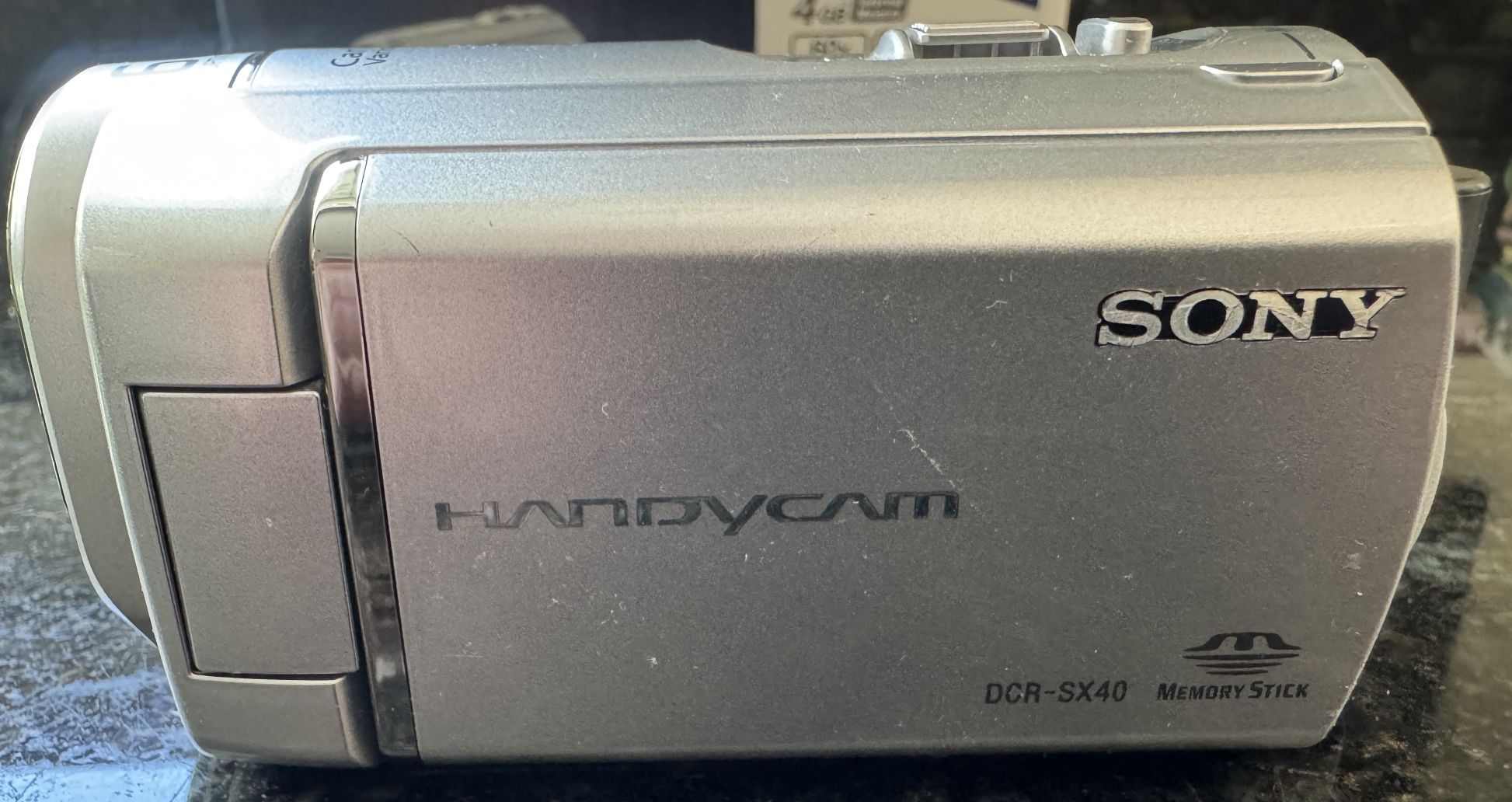 Sony Handycam DCR-SX40