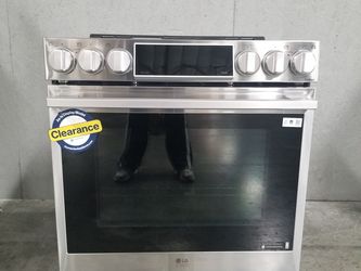 LG Studio 6.3 cu. ft. InstaView(R) Induction Slide-in Range with Air Fry and Air Sous Vide (LSIS6338FE-D-8933)