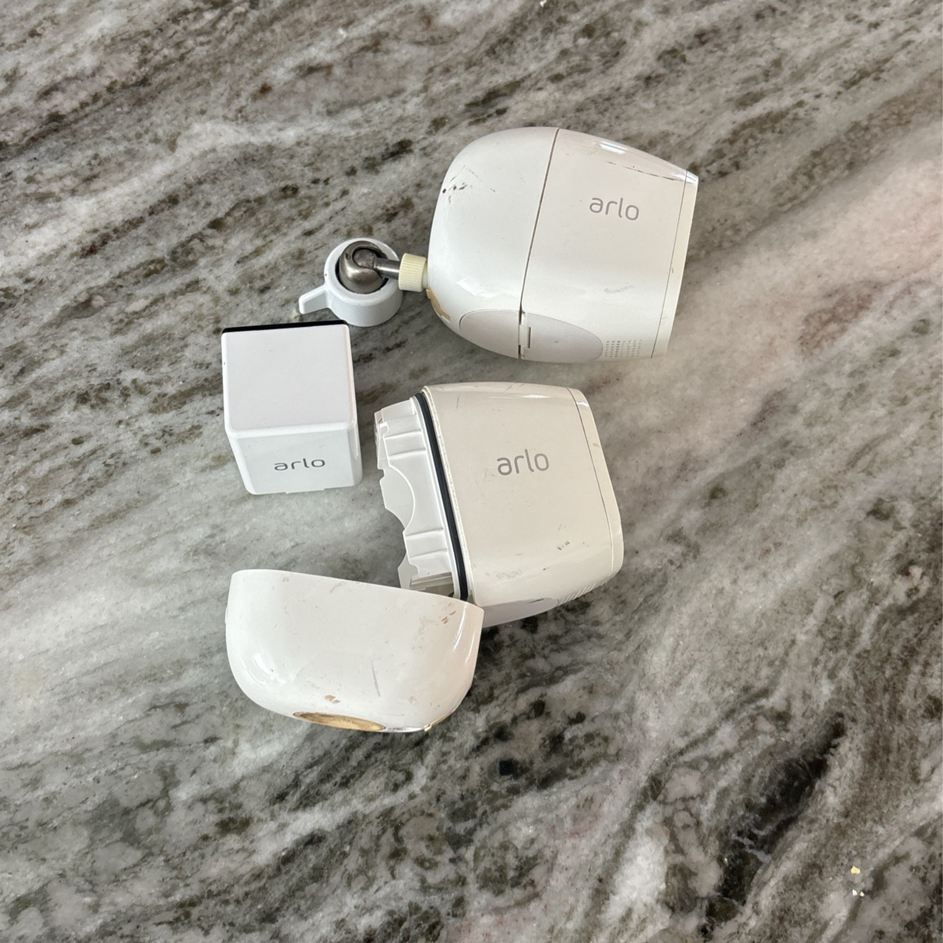 Arlo Pro 2 Add On Cameras (2)