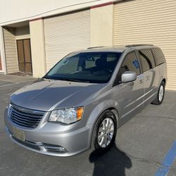 2014 Chrysler Town & Country