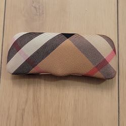 Nova Check Eyeglasses Sunglasses Case Only