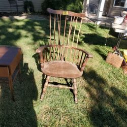 Windsor Rocking Chair 
