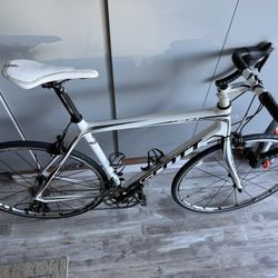 Scott CR1 Elite Carbon Road Bike – 56cm – Like New – Fully Serviced