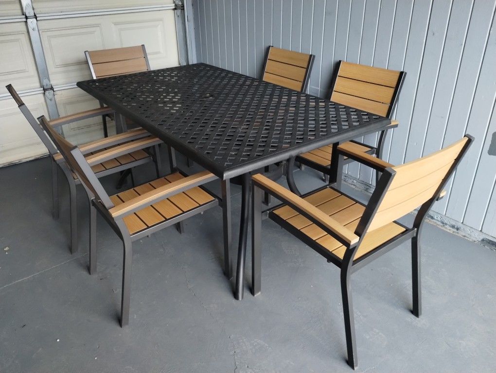 Outdoor patio furniture set 7 piece dining set table and 6 chairs