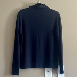 Aritzia Black Turtleneck (2XS)