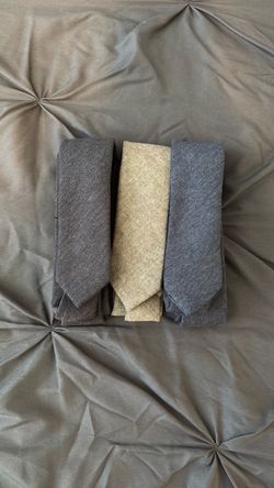 Set of 3 Penguin. Wool-Blend Neckties