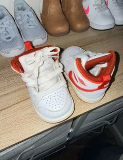Nike toddler shoes