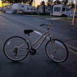 1 Havoc 26 In Mens  And 1 Schwinn 27 In Ladies