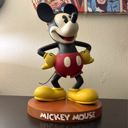 Mickey Mouse big fig statue