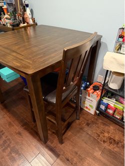 Puluxy Counter Height Dining Table and Bar Stools (Set of 5)