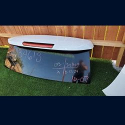 2015 - 2019 CHEVROLET TAHOE REAR BACK
GLASS GATE WINDOW GENUINE USED OEM.
NC1