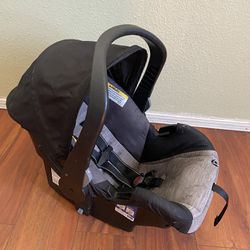 Babytrend Car seat & Base