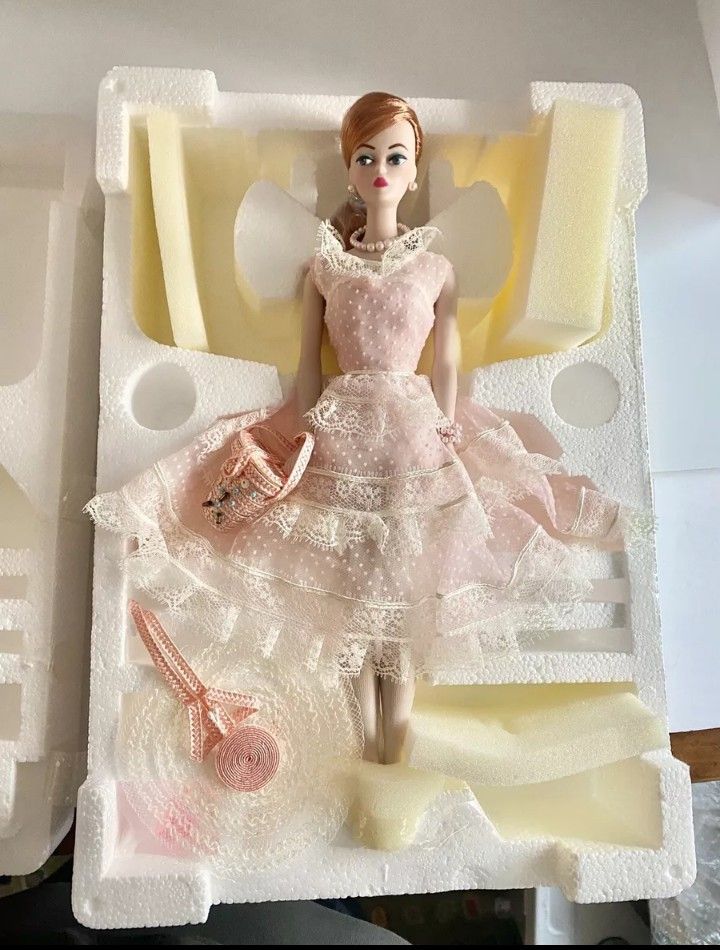Vintage Barbie Plantation Belle Porcelain Ltd Ed '91 *Stunning* NRFB #7526