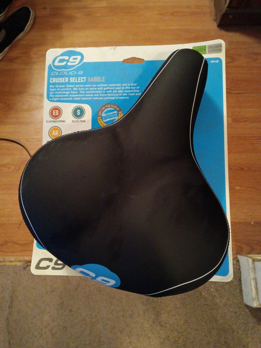 (C#9)Cruiser Select black leather padded saddle