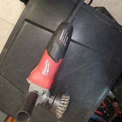 The Milwaukee corded 4-1/2" small angle grinder (model 6130-33)