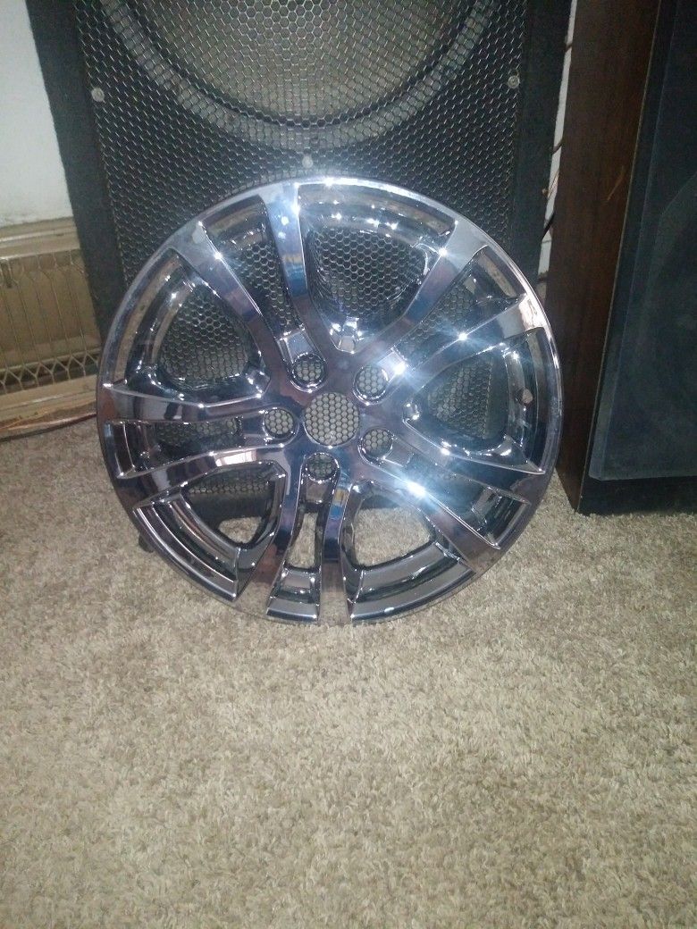 4 18 Inch Chevrolet 5 Lug Hub Caps Chrome
