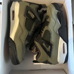 Jordan 4 Undefeated Size 10 