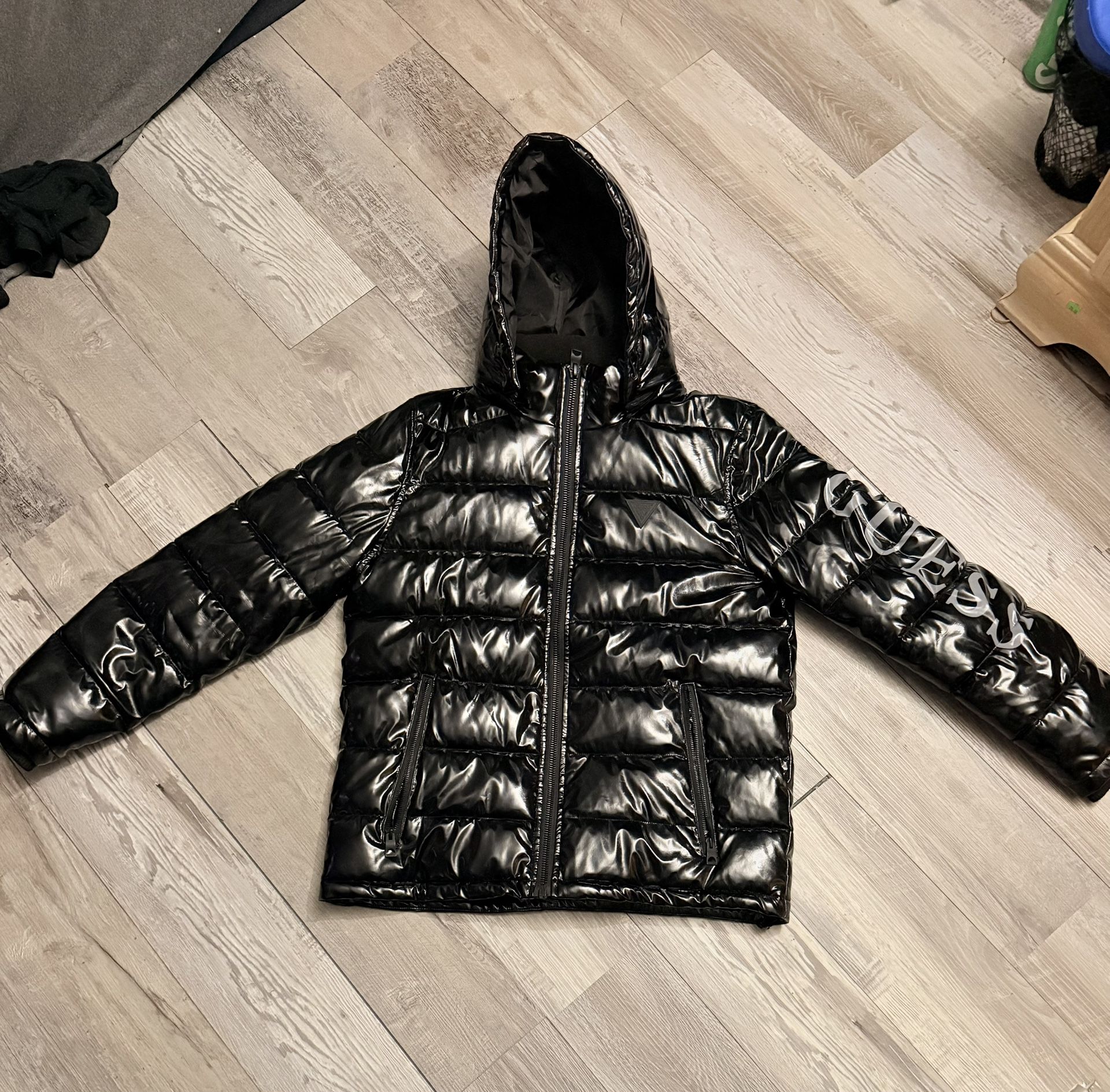 GUESS Men's Holographic Hooded Puffer Jacket, Black, M