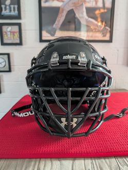 Schutt F7 VTD Helmet - Black Adult XL - Barely Used - Extras