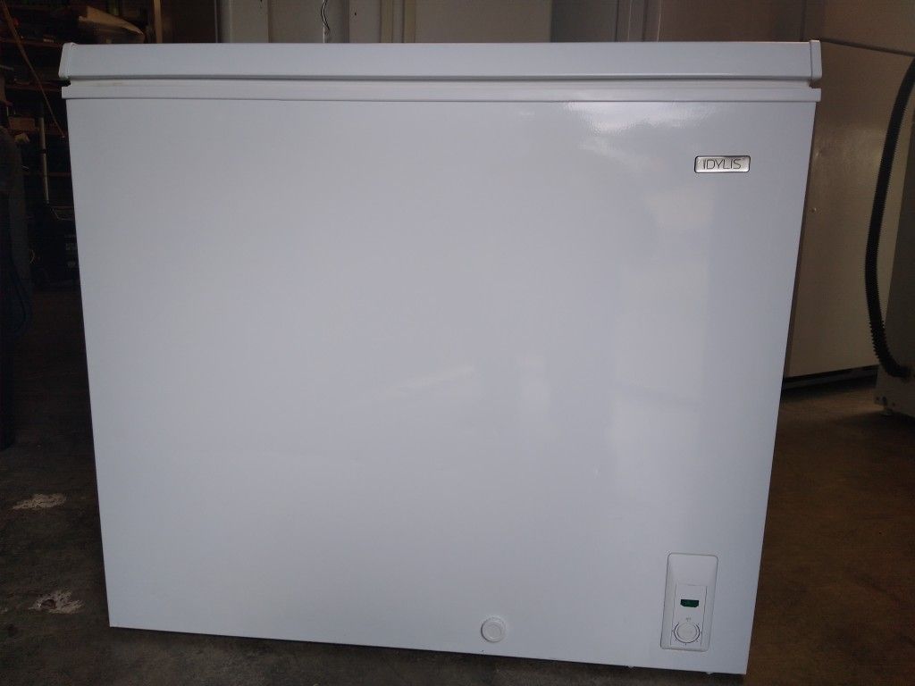 Idylis Chest Freezer 