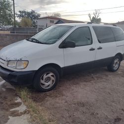 1998 Toyota Sienna