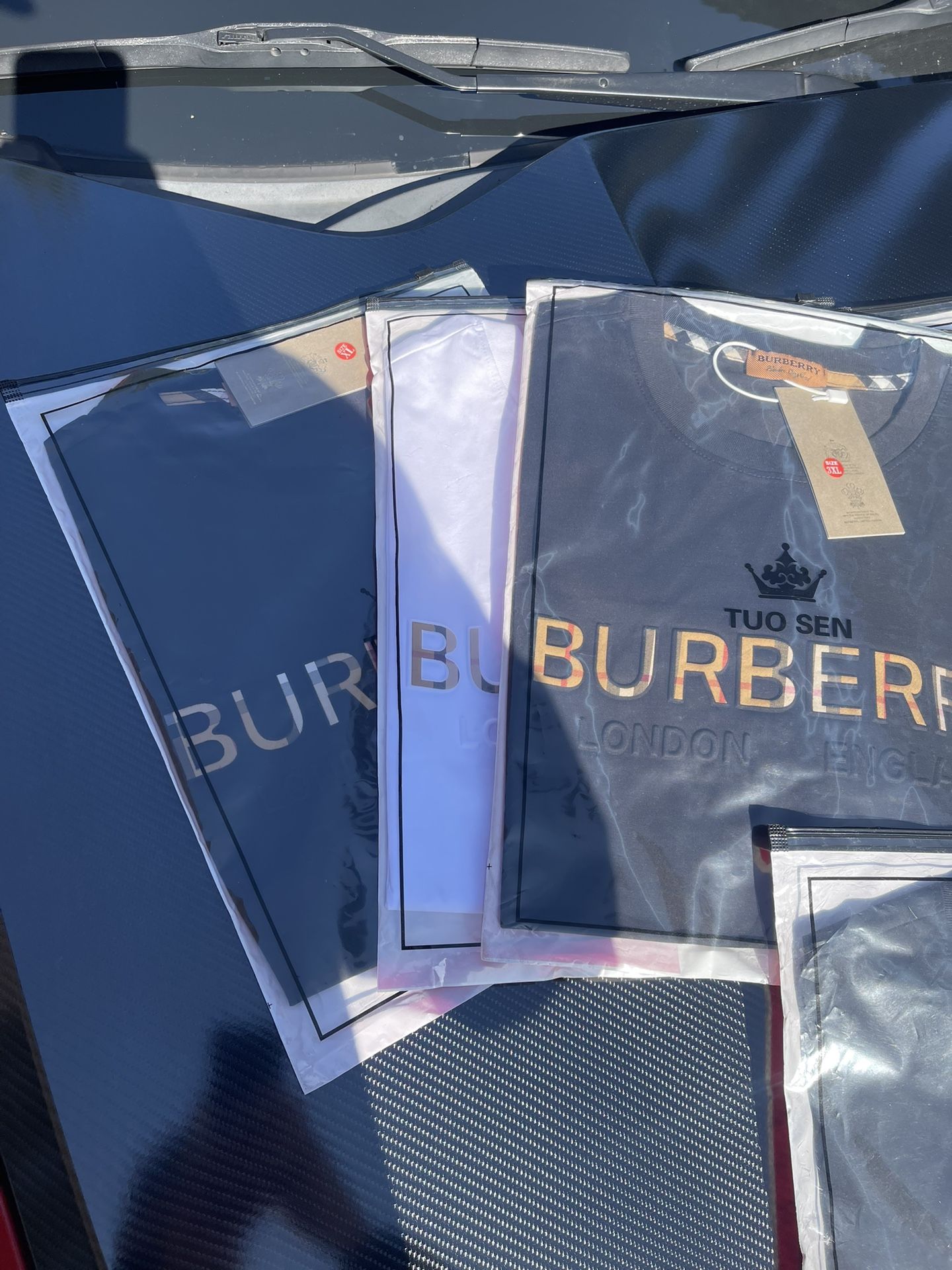 Burberry Tshirt