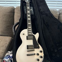 2023 Les Paul Studio Modern 