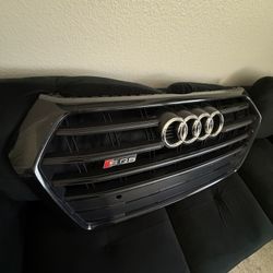 AUDI GRILL