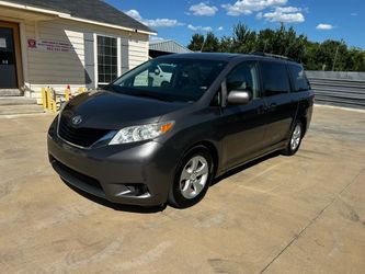 2012 Toyota Sienna