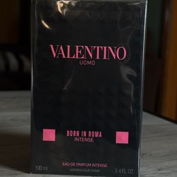 Valentino Uomo Born In Roma Intense