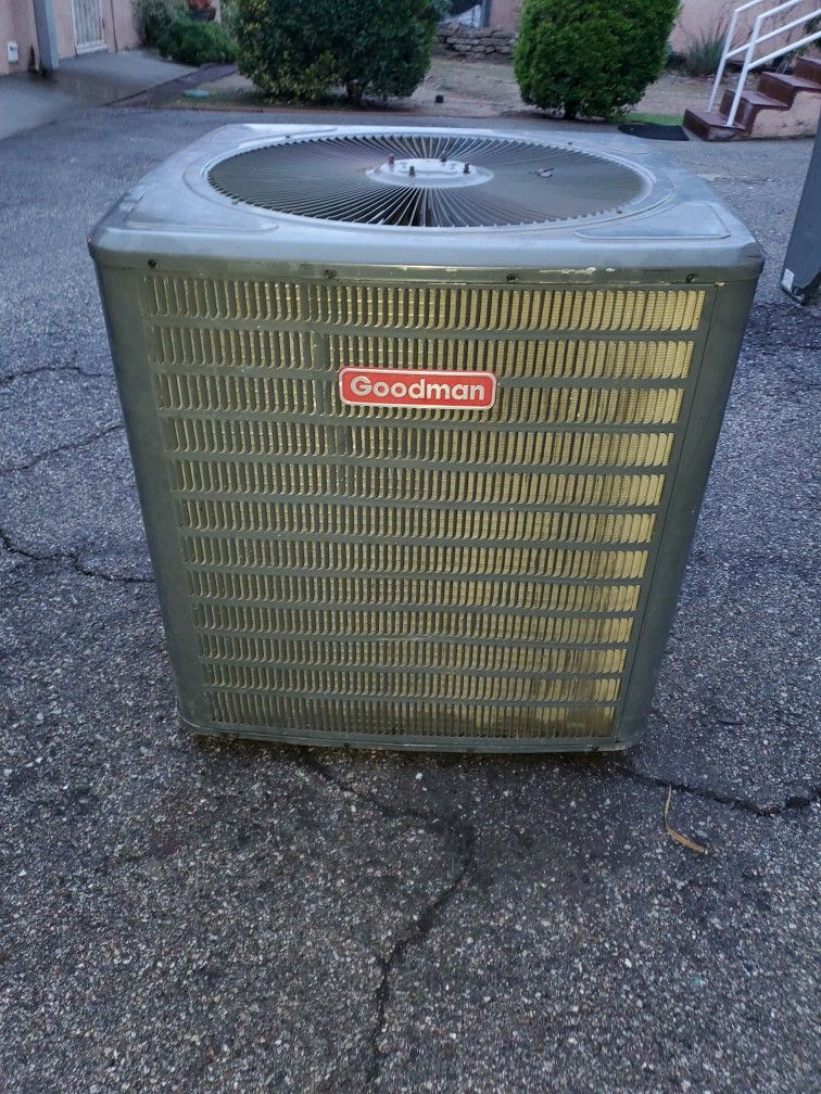 4 Ton Goodman Condenser for Sale in Altadena, CA OfferUp