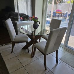 Round Dinning Table 