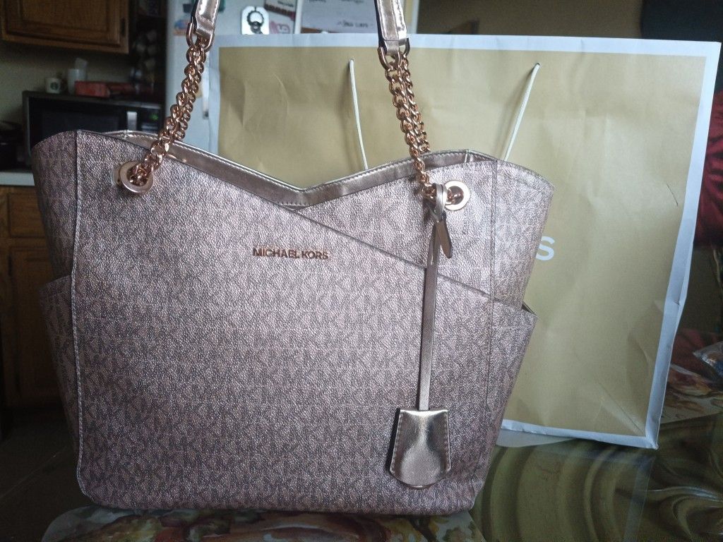 Michael Kors Handbag Rose Gold New Never Used 