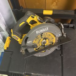 Dewalt Circular Saw