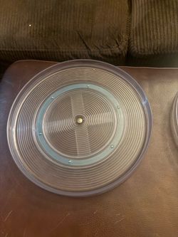 Two turn tables / Lazy Susan’s