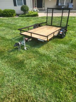 LIKE NEW UTILITY TRAILER 5X8