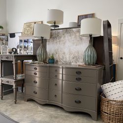 Bassett, Solid Wood Dresser