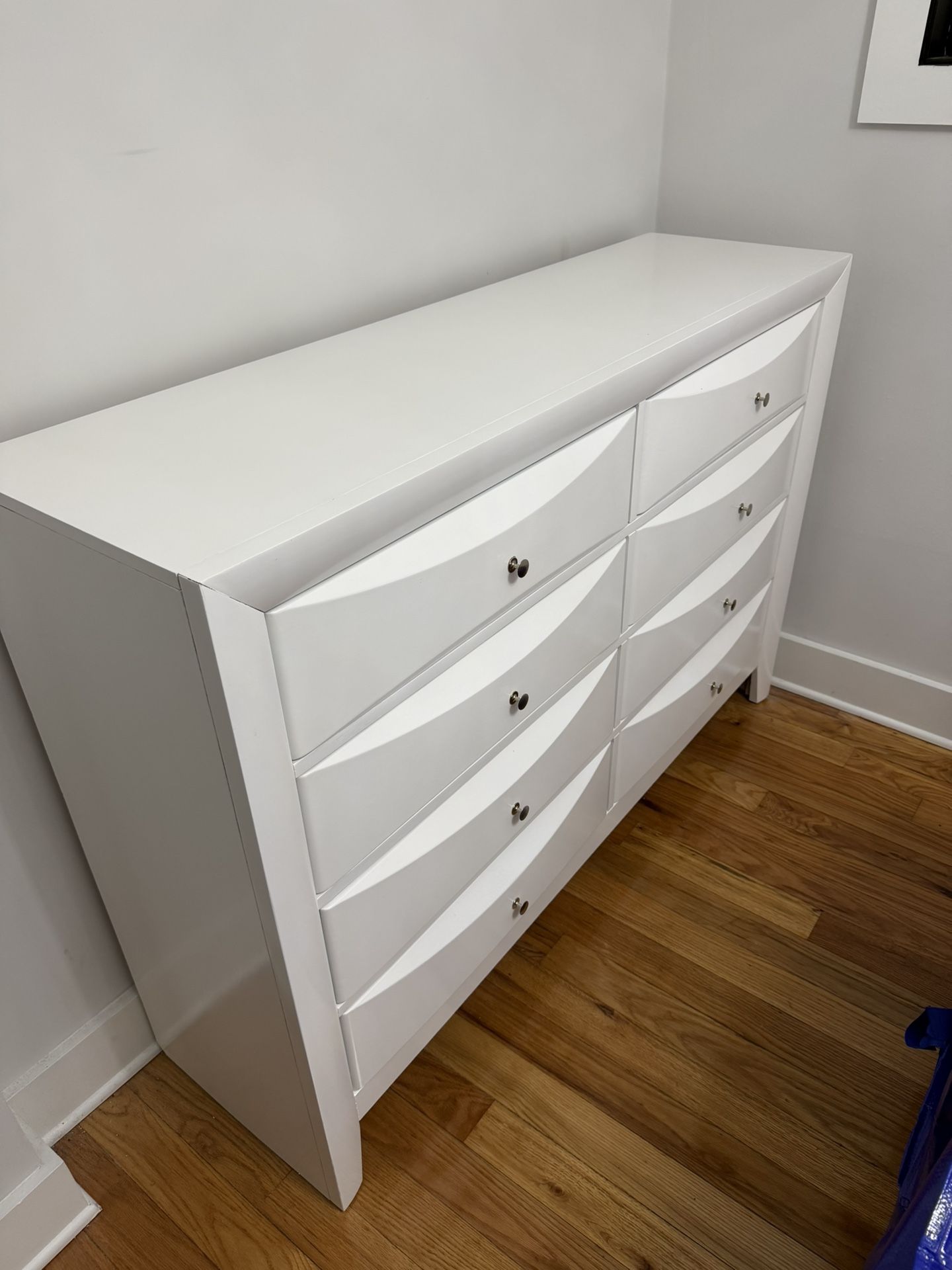 Marilla 59” Wide 8-Drawer Dresser